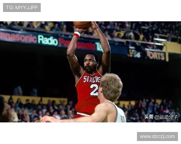 摩西·马龙的篮球传奇:从低谷到巅峰的奋斗历程与伟大成就 摩西·马龙的篮球传奇:从低谷到巅峰的奋斗历程与伟大成就