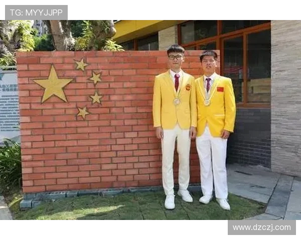 跳水运动的技艺与精神：探索从初学者到世界冠军的成长之路