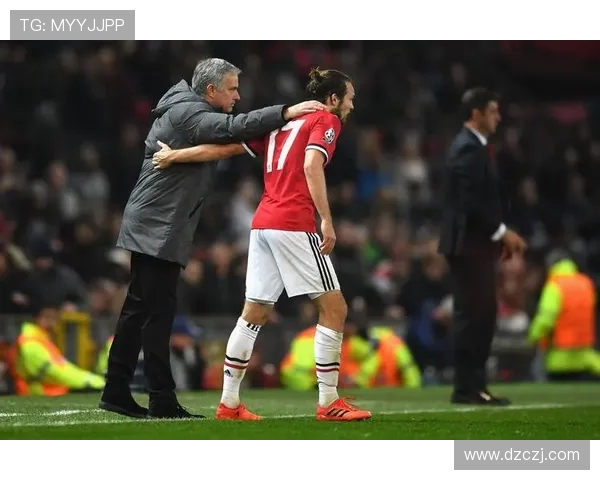 本菲卡崛起之路:从传统豪门到欧洲顶级足球俱乐部的蜕变与挑战 本菲卡崛起之路:从传统豪门到欧洲顶级足球俱乐部的蜕变与挑战