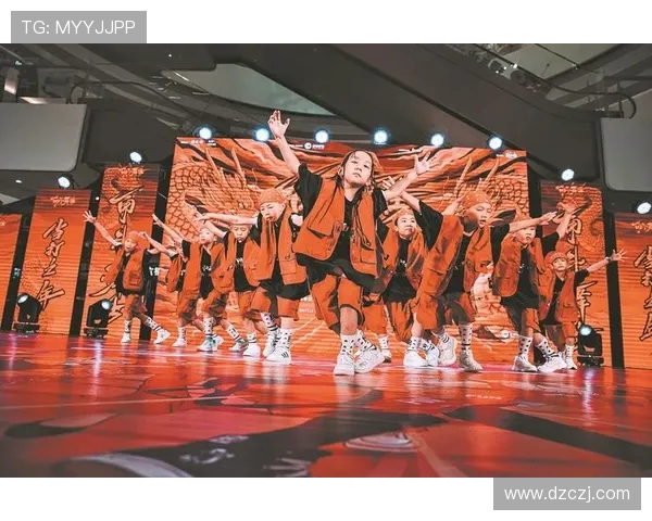 南京街舞队荣登全国街舞力量排行榜第八名展现青春活力与团队精神