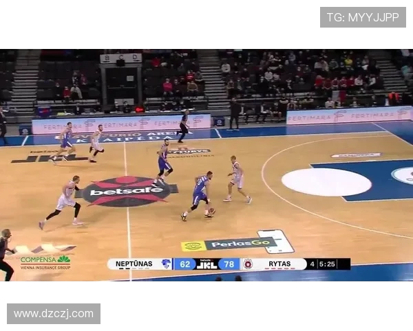 利杜禾斯与海神的精彩对决揭示了足球战术与团队协作的完美结合 利杜禾斯与海神的精彩对决揭示了足球战术与团队协作的完美结合